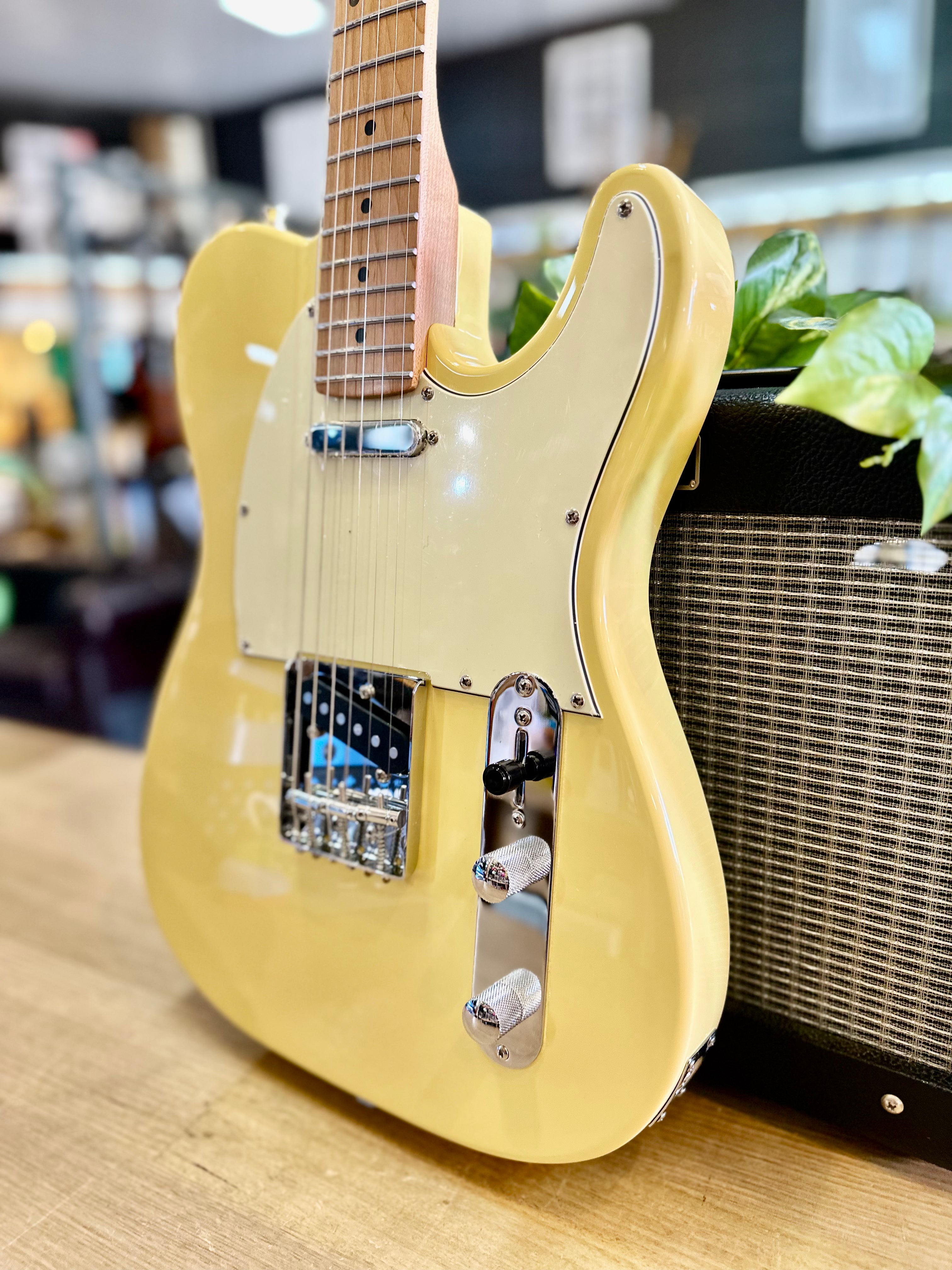 Jet Guitars | JT-300 | Butterscotch Blonde Jet Guitars | JT-300 | Butterscotch Blonde